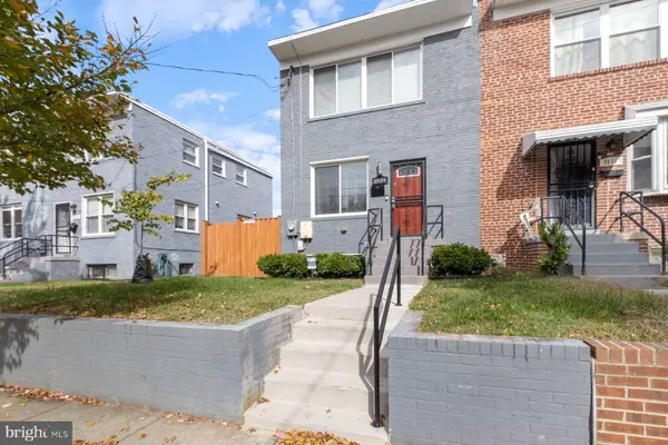 Washington, DC 20019,3934 CLAY PL NE