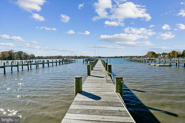 4992 LERCH DR, Shady Side, MD 20764