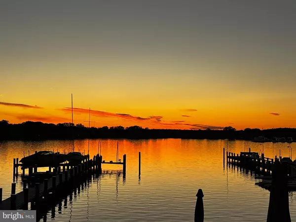 Shady Side, MD 20764,4992 LERCH DR