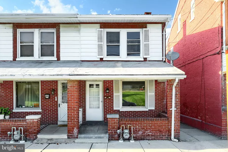 1437 W KING ST, York, PA 17404