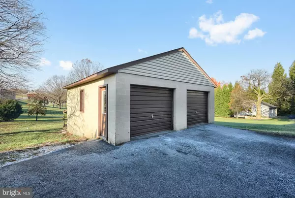 Seven Valleys, PA 17360,9446-9448 E SPRINGFIELD RD