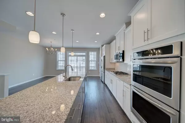 Hyattsville, MD 20785,2714 PINEBROOK RD