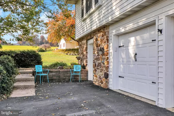 Lititz, PA 17543,280 SNAVELY MILL RD