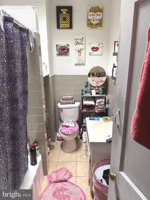 Philadelphia, PA 19120,209 W DUNCANNON AVE