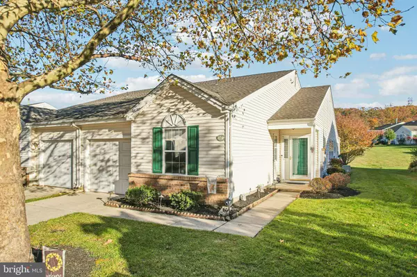 Mount Laurel, NJ 08054,17 PEPPERGRASS DR N