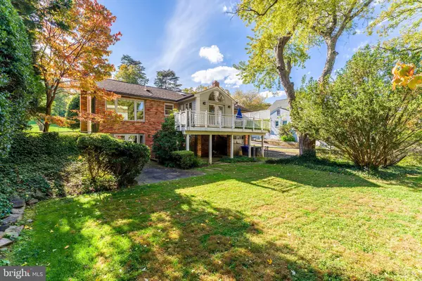 Arlington, VA 22207,3867 N CHESTERBROOK RD