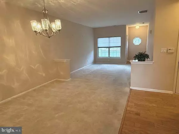 Mount Laurel, NJ 08054,8003 NORMANDY DR