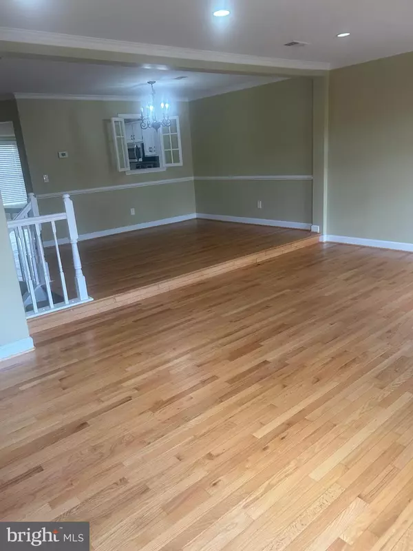 Fairfax, VA 22033,3904 GREEN LOOK CT