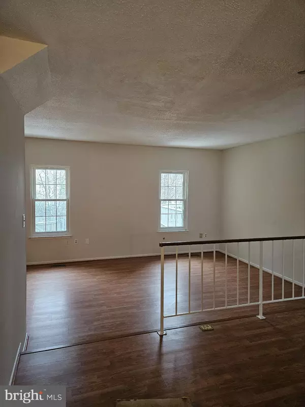 Lorton, VA 22079,8902 WAITES WAY