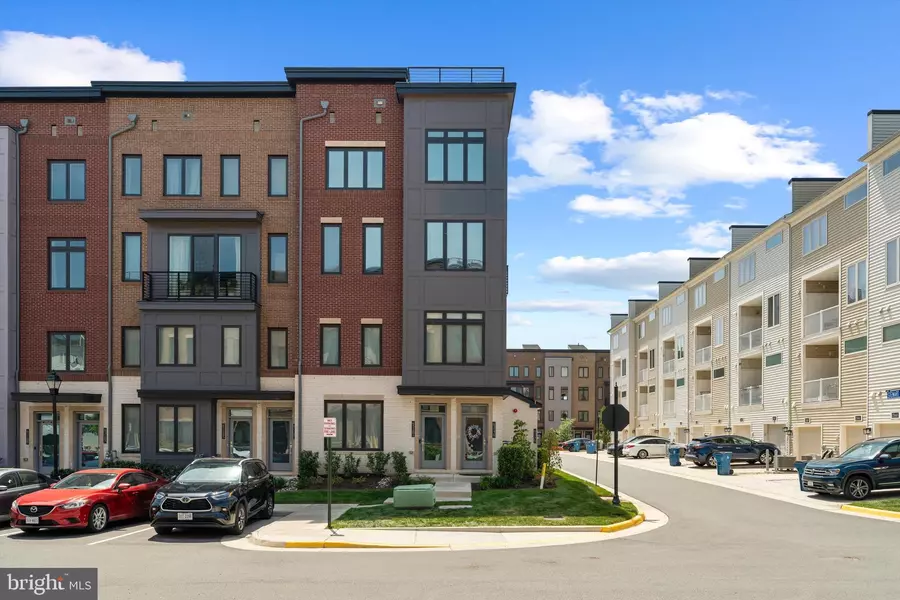 43179 MONGOLD SQARE, Ashburn, VA 20148