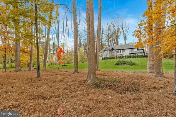 Vienna, VA 22182,1700 BROOKSIDE LN