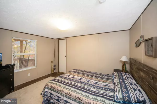 Montross, VA 22520,8715 KINGS HIGHWAY