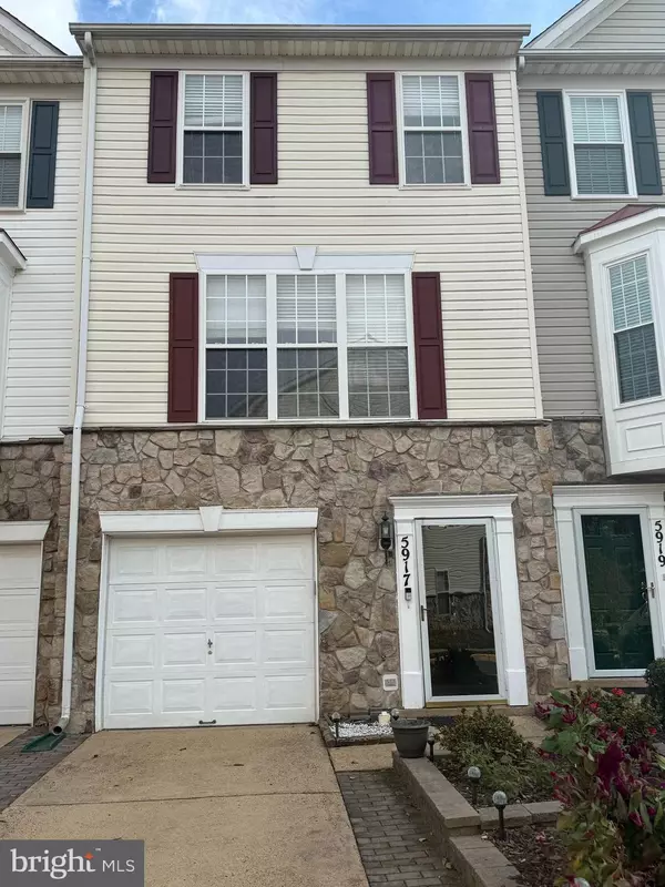 5917 KIRKCALDY LN, Alexandria, VA 22315