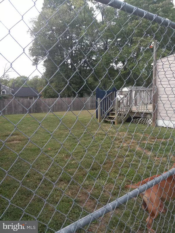 Capitol Heights, MD 20743,913 APPLEWOOD ST