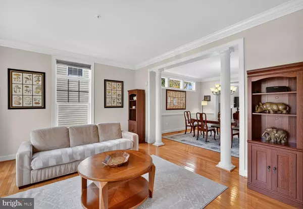 Kensington, MD 20895,11218 UPTON DR