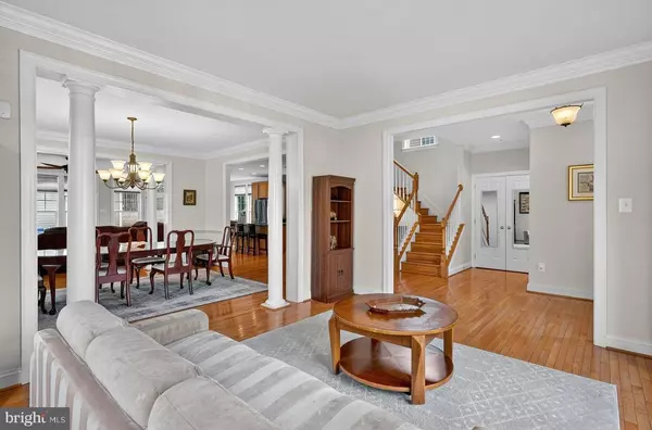 Kensington, MD 20895,11218 UPTON DR