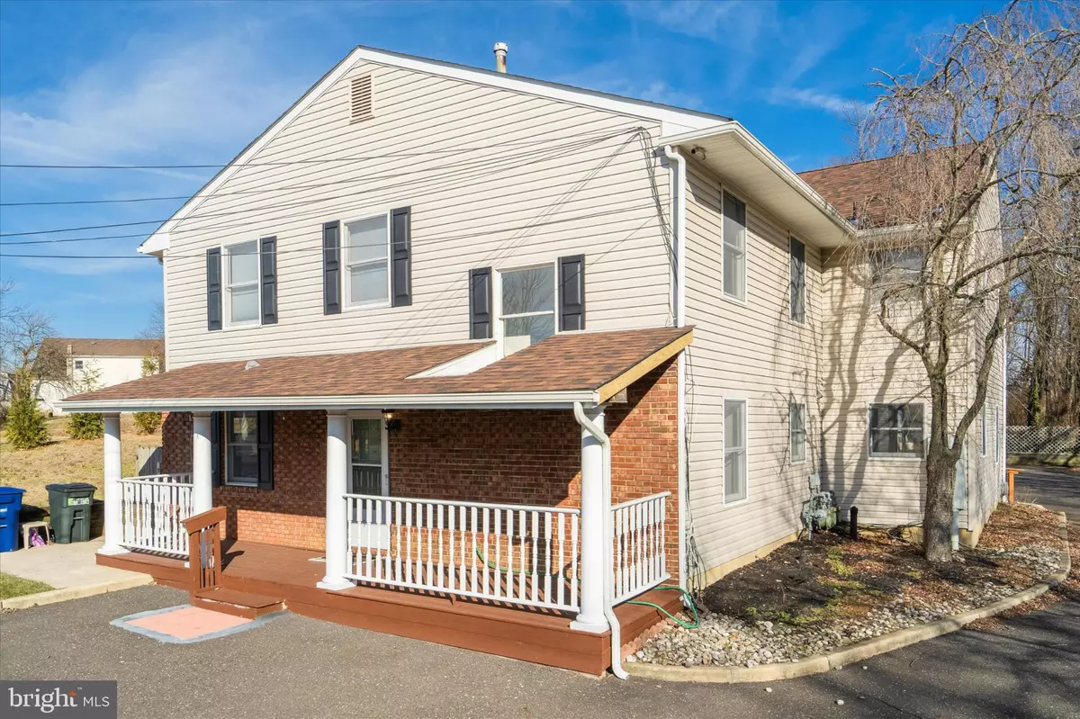 Moorestown, NJ 08057,99 GRANT AVE