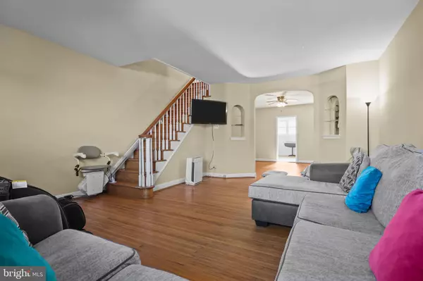 Philadelphia, PA 19149,1530 HELLERMAN ST