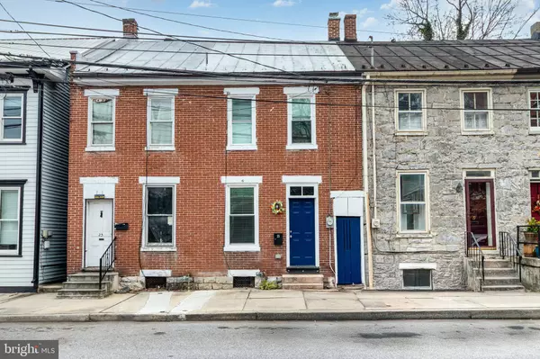 Carlisle, PA 17013,21 N EAST ST