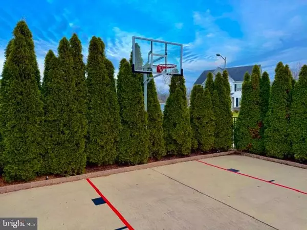 Williamstown, NJ 08094,395 STAGGERBUSH RD