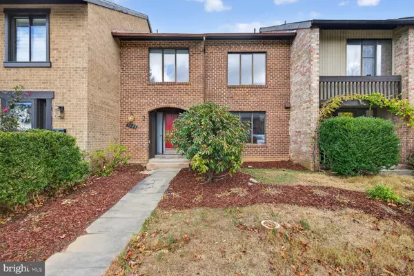 9625 SHADOW OAK DR, Gaithersburg, MD 20886