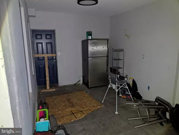 Philadelphia, PA 19121,1723 N LECOUNT ST