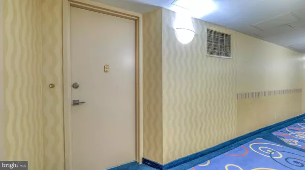 Atlantic City, NJ 08401,3101 BOARDWALK #1414-2