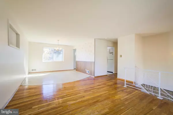 Rockville, MD 20853,14105 PARKLAND DR