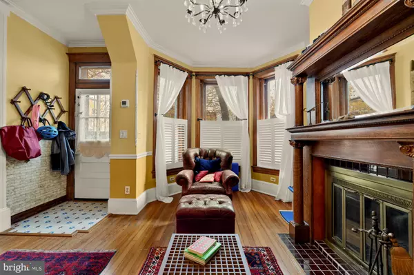 Washington, DC 20003,543 11TH ST SE