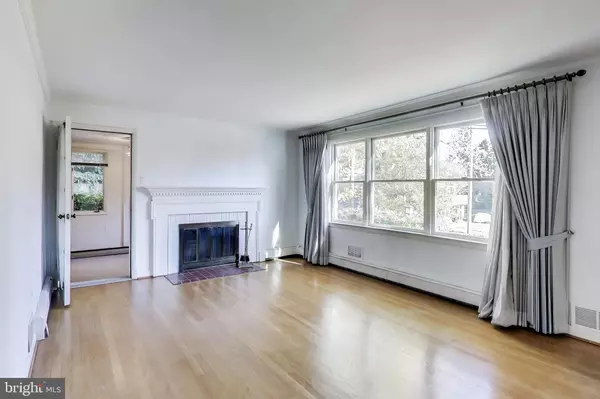 Cheverly, MD 20785,3212 CREST AVE