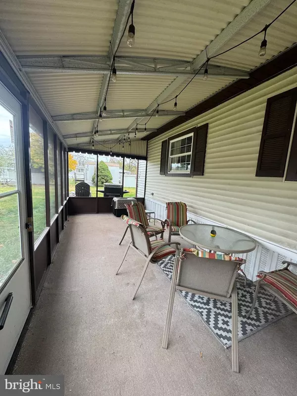 Morrisville, PA 19067,8306 WINDSOR DR