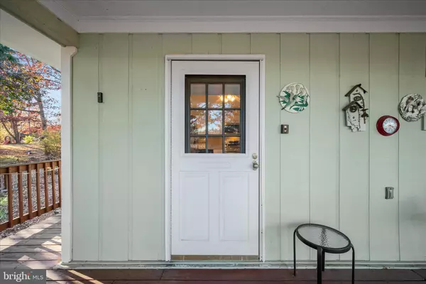 Cross Junction, VA 22625,115 GREENWOOD CT