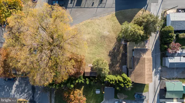 Robesonia, PA 19551,208 S ELM ST