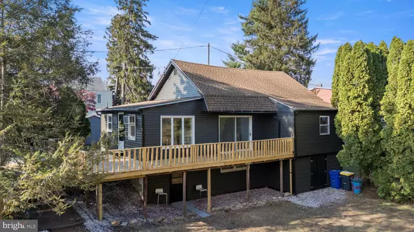 Robesonia, PA 19551,208 S ELM ST