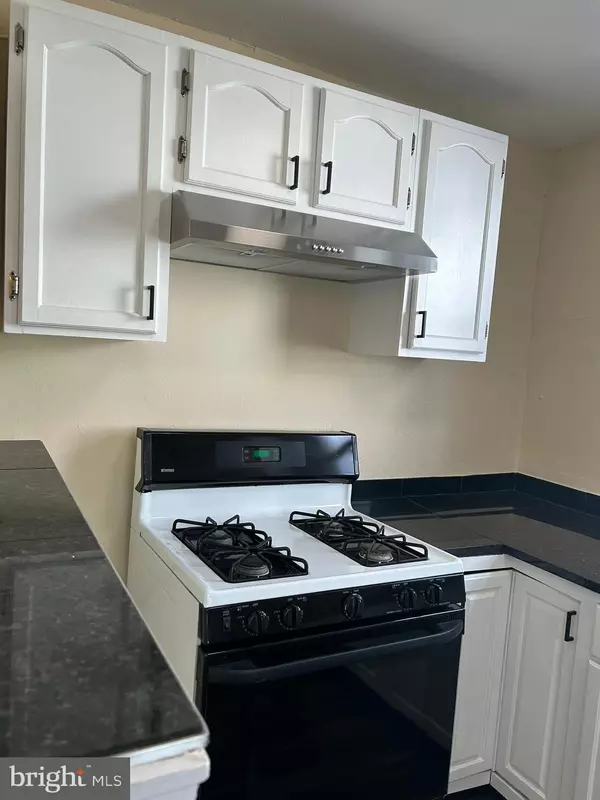 Upper Darby, PA 19082,7129 SEAFORD RD