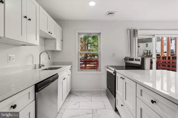 Woodbridge, VA 22191,2903 WILLIAMSBURG CT