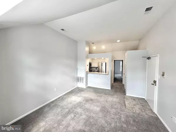 Chevy Chase, MD 20815,4733 BRADLEY BLVD #5