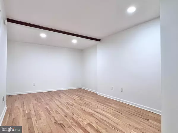 Philadelphia, PA 19146,511 15TH #1