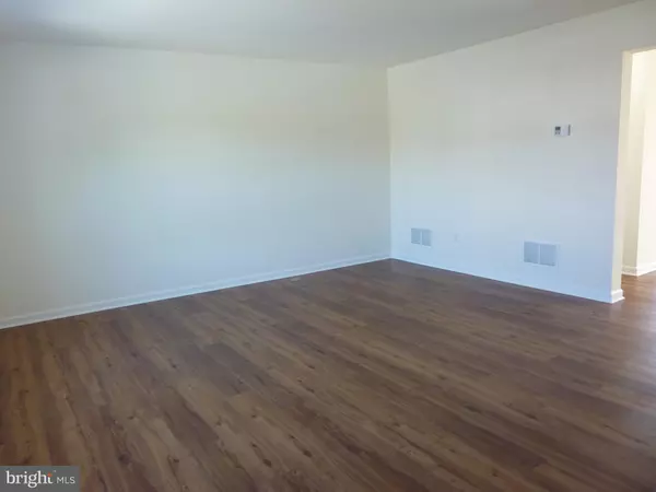 Smyrna, DE 19977,65 COTSWOOD CT