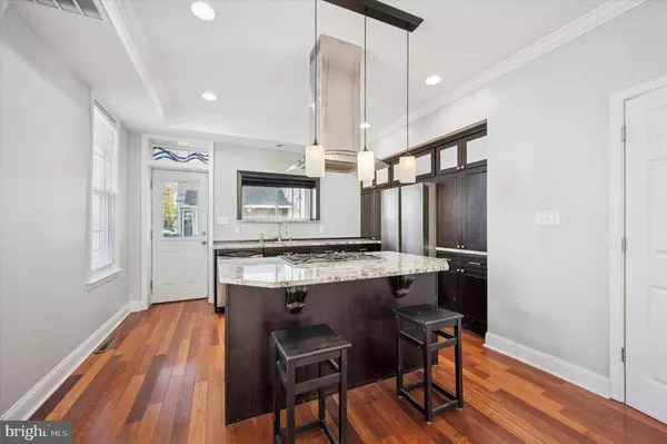 Philadelphia, PA 19128,389 CONARROE ST