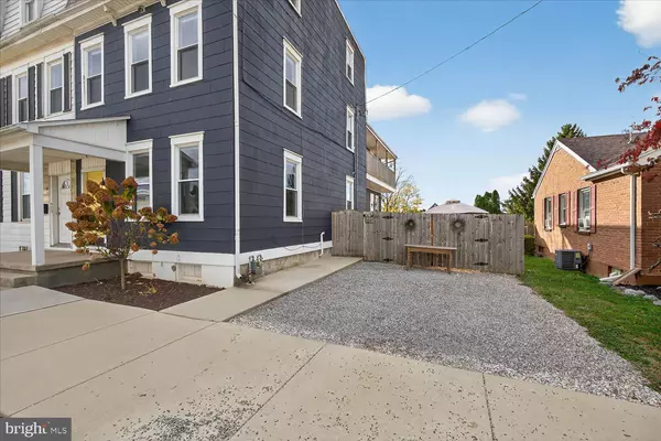 York, PA 17404,934 N QUEEN ST