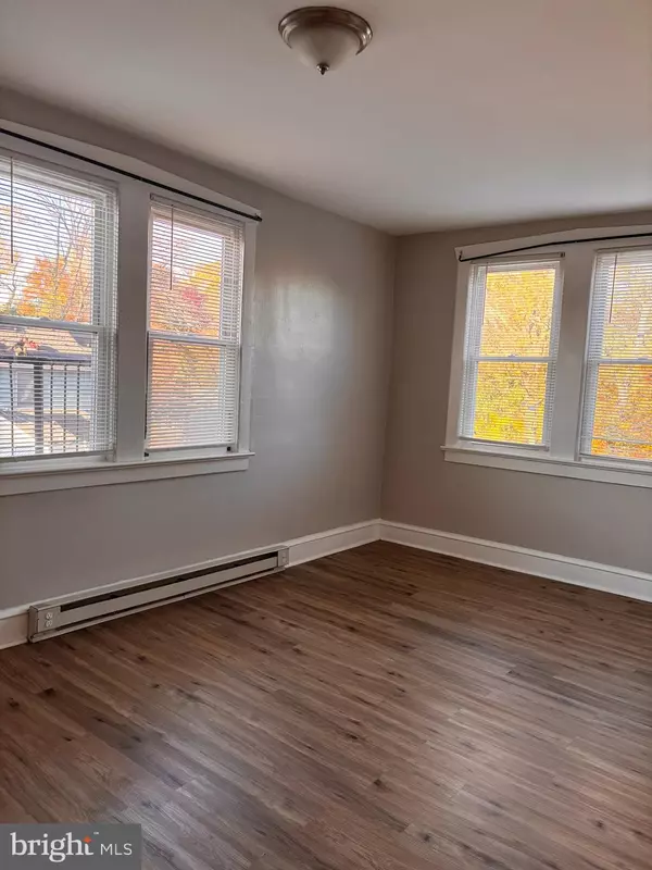 Oaklyn, NJ 08107,125 E BETTLEWOOD AVE #11