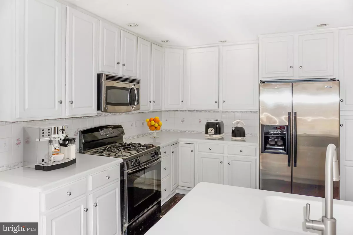 Villanova, PA 19085,248 HILLDALE RD