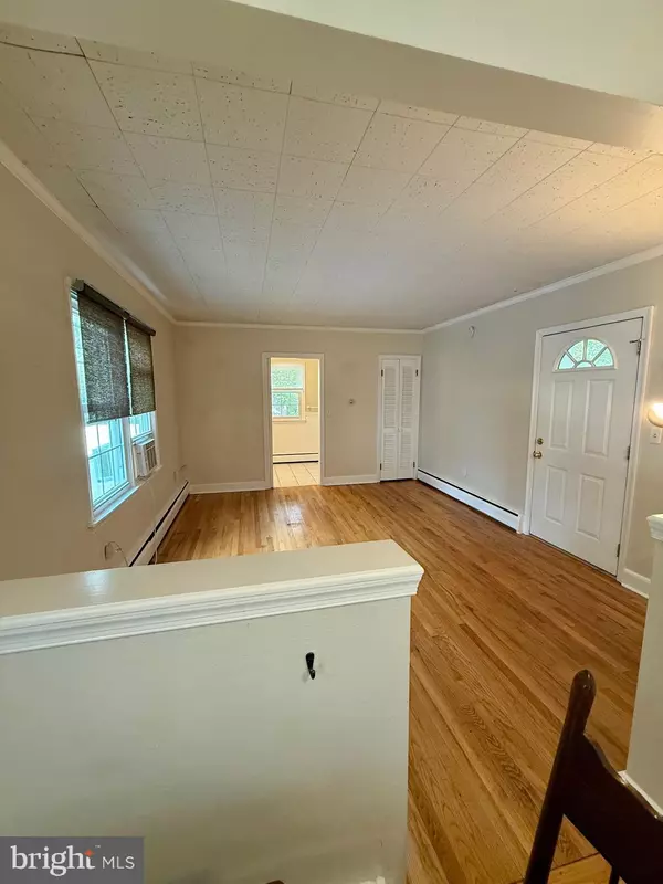 Annapolis, MD 21401,225 B DEWEY DR #B