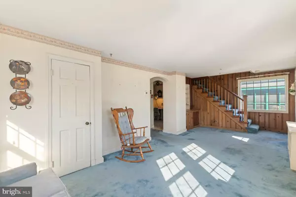 Pikesville, MD 21208,210 MCHENRY AVE