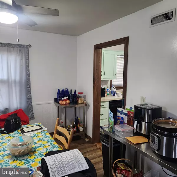 Carlisle, PA 17013,4 ROBERT LN