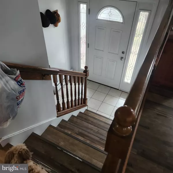 Carlisle, PA 17013,4 ROBERT LN