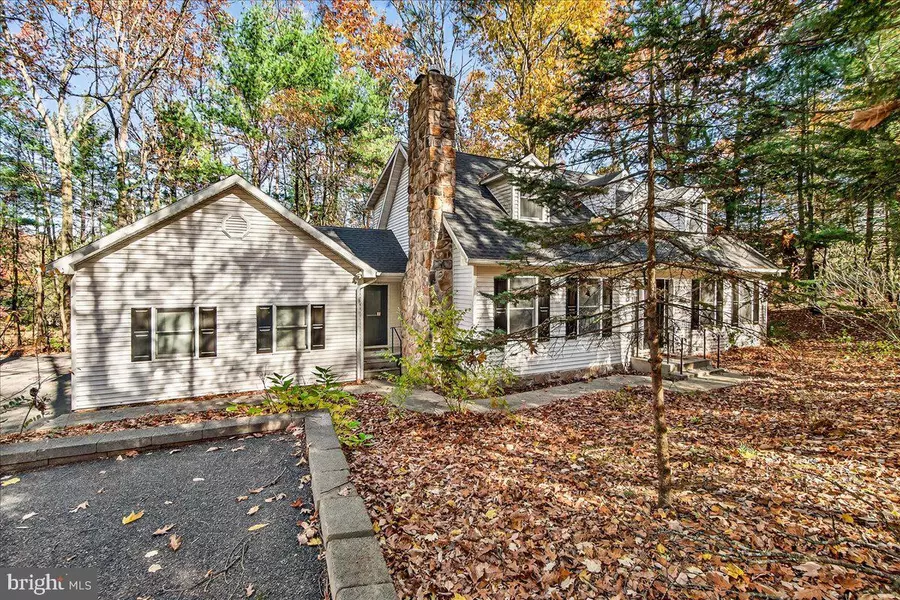 19 WHITE PINE DR, Orrtanna, PA 17353