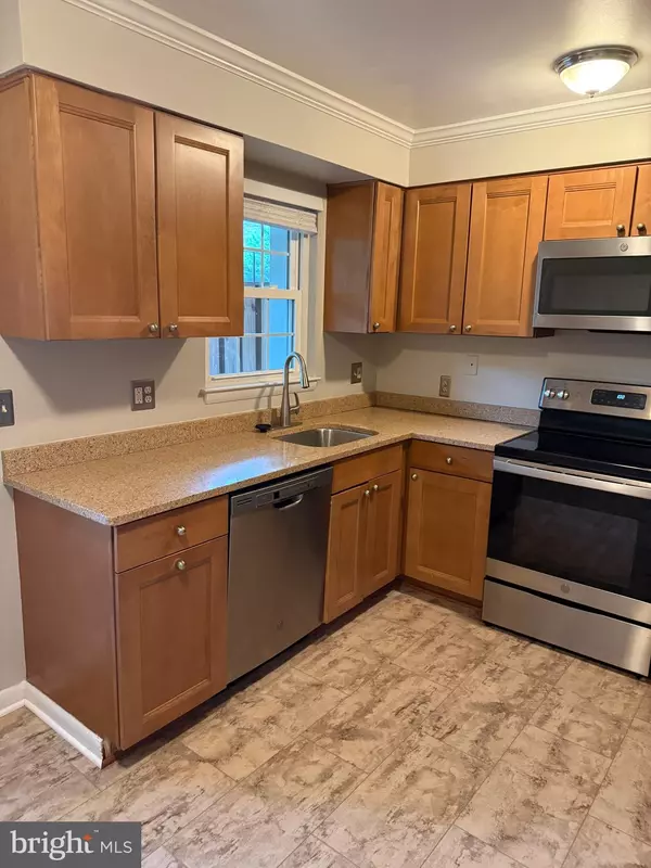 Arlington, VA 22206,2659 S WALTER REED DR #C