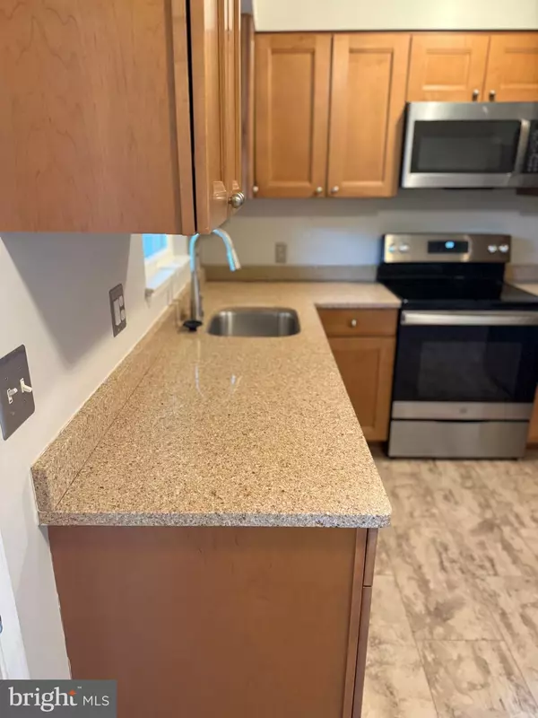 Arlington, VA 22206,2659 S WALTER REED DR #C